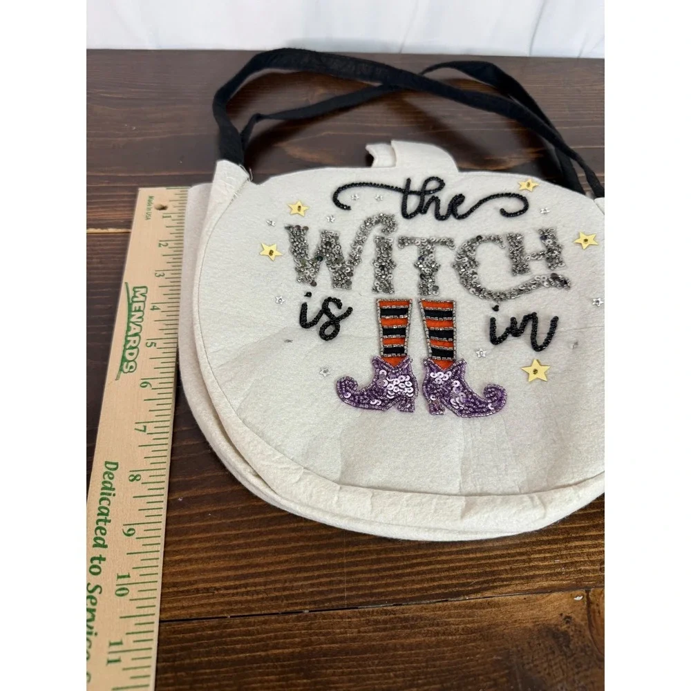 Halloween Felt Trick or Treat Bag Witch is In Pumpkin Shaped Decoration‎